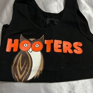 hooters tank,